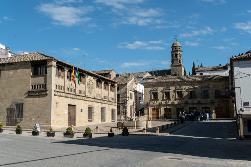 Mnoho památek je zde zapsáno v UNESCO, Beaza, Romería, Andalusie