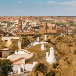 Guadix-desde-Cuevas, Geopark Granada, autor: Geoparque de Granada