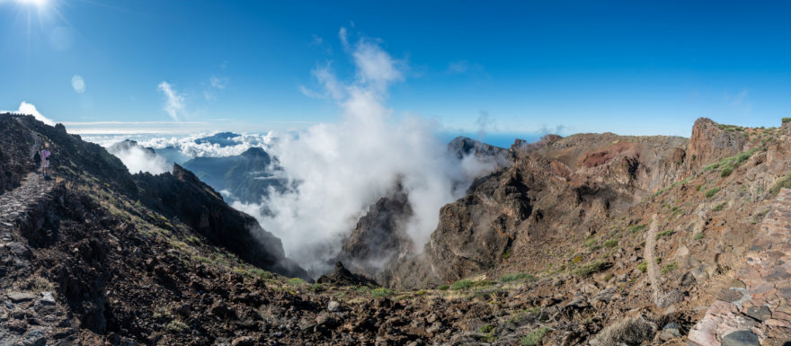 Pohled do rozsáhlé kaldery z vrcholu Roque de los Muchachos. Foto: Michal Kroužel