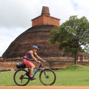 Šrí Lankou na kole. Foto: Jarda Lhota