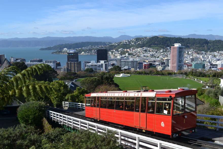 Wellington, tuhle fotku najdete na většině pohlednic, ale zvládnete ji pořídit i sami