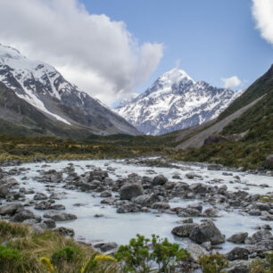 Mt. Cook, nejvyšší hora Nového Zélandu a dokonalý výlet k jezeru pod horou