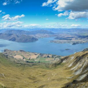 Wanaka, pohled z vrcholu Roys Peak