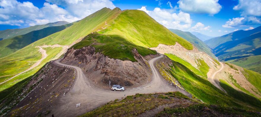 Hilux family: Offroad s dětmi přes Irák, Írán a Arménii do Gruzie