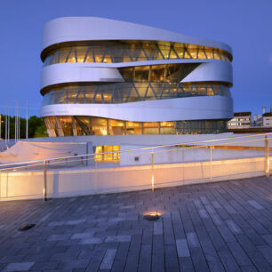 Stuttgart - Mercedes-Benz Museum v Untertürkheimu. Foto: Germany Travel