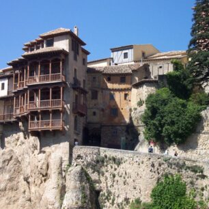 Cuenca - zavěšené domy. Foto: Turespaña