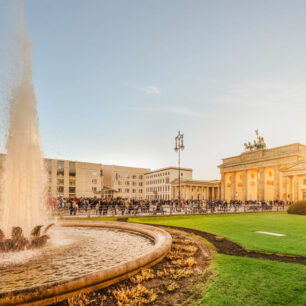 Braniborská brána ve vládní čtvrti © visitBerlin/Dagmar Schwelle