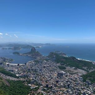 Výhled ze Sochy Ježíše na celé Rio