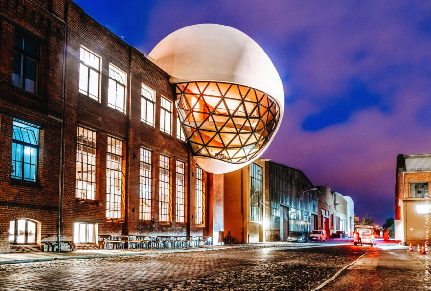 Lipsko: Niemeyer Sphere u továrny Baumwollspinnerei © Mitteldeutsche Zeitung/Andreas Stedtler