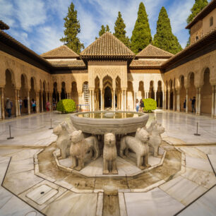 Patio de los Leones Alhambra Granada. Foto: Mart Eslem