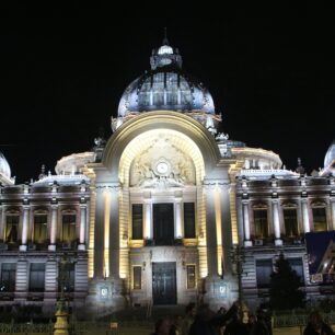 Noční pohled na palác