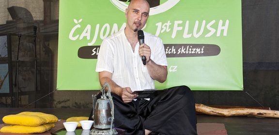 ROZHOVOR: S Jaromírem Horákem, expertem na přípravu a podávání čaje
