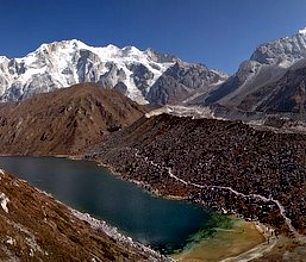 ROZHOVOR: V Nepálu bez problému najdete vysněná exotická místa beze stopy pokroku, často stačí zajít do boční uličky