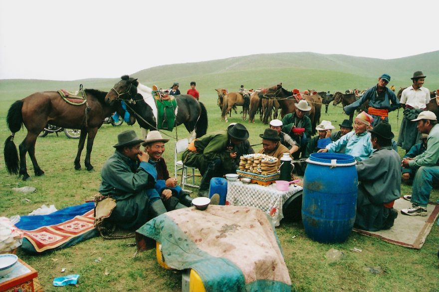 Hodování při dostizích, Mongolsko