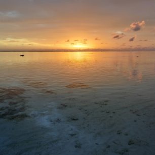 Romantika na zemi, Rarotonga