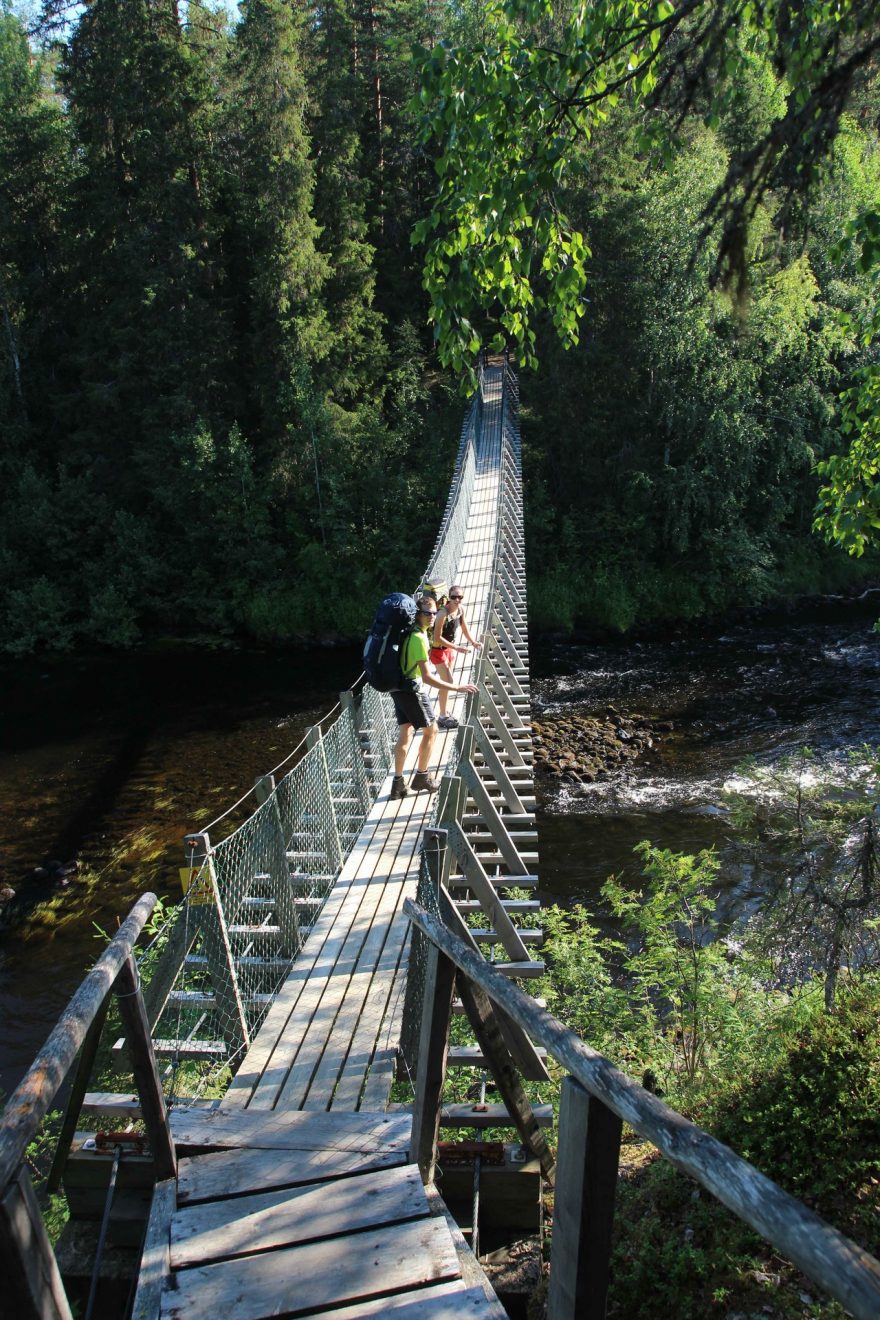 Mosty nad řekou