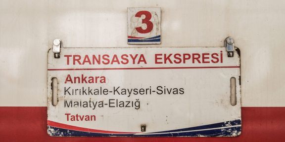 Trans-asia expresem z Istanbulu do Teheránu