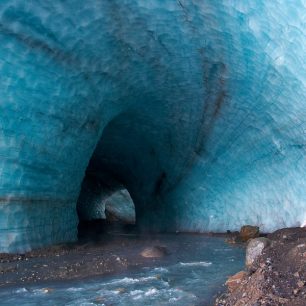 Kverkfjöll, tunel v ledovci