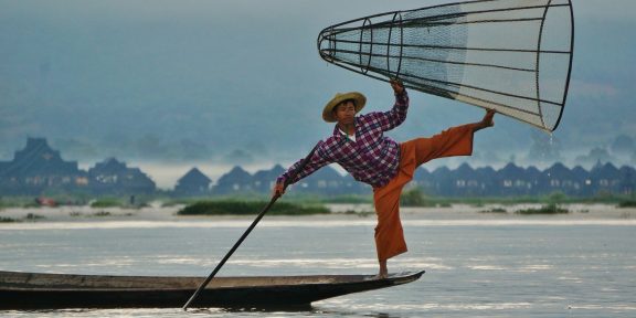 Barmská křižovatka baťůžkářů – jezero Inle