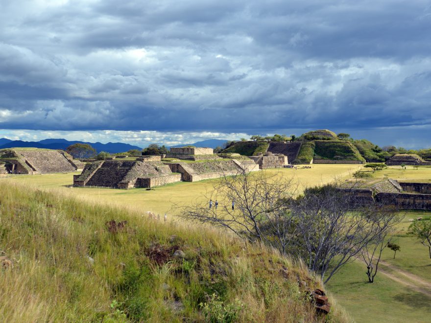 Pyramidy v Mexiku