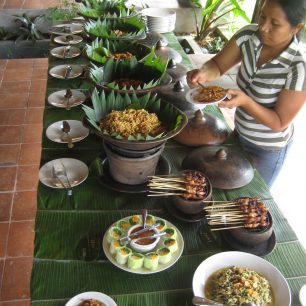 Nasi campur, Ubud, Bali, Indonésie, foto: Ciell