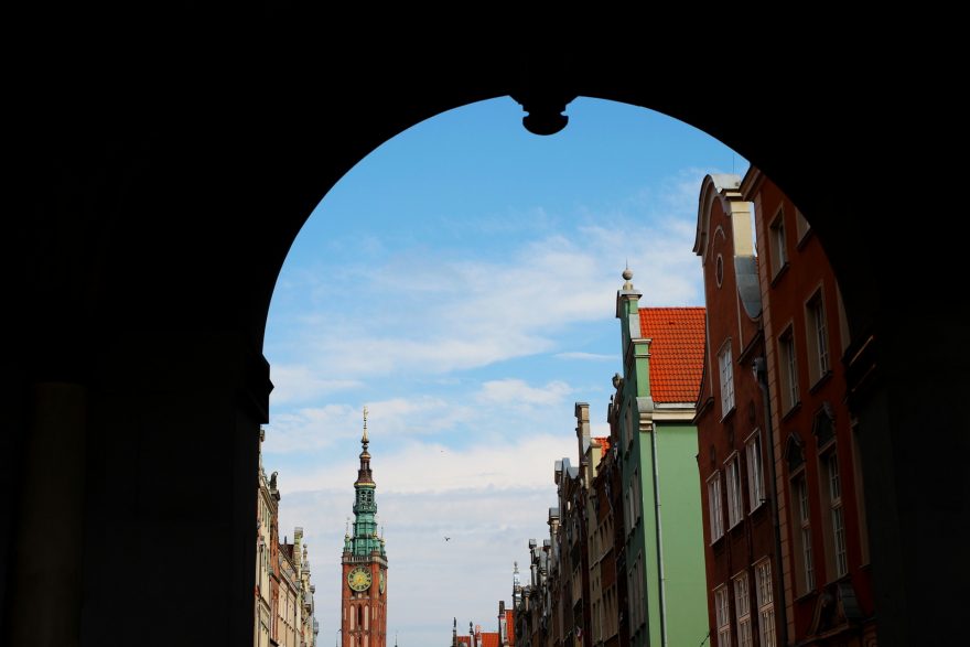 Pohled na radniční věž, Gdaňsk, Polsko