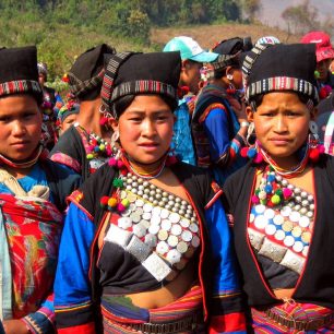 Laoské kmeny v tradičním oděvu
