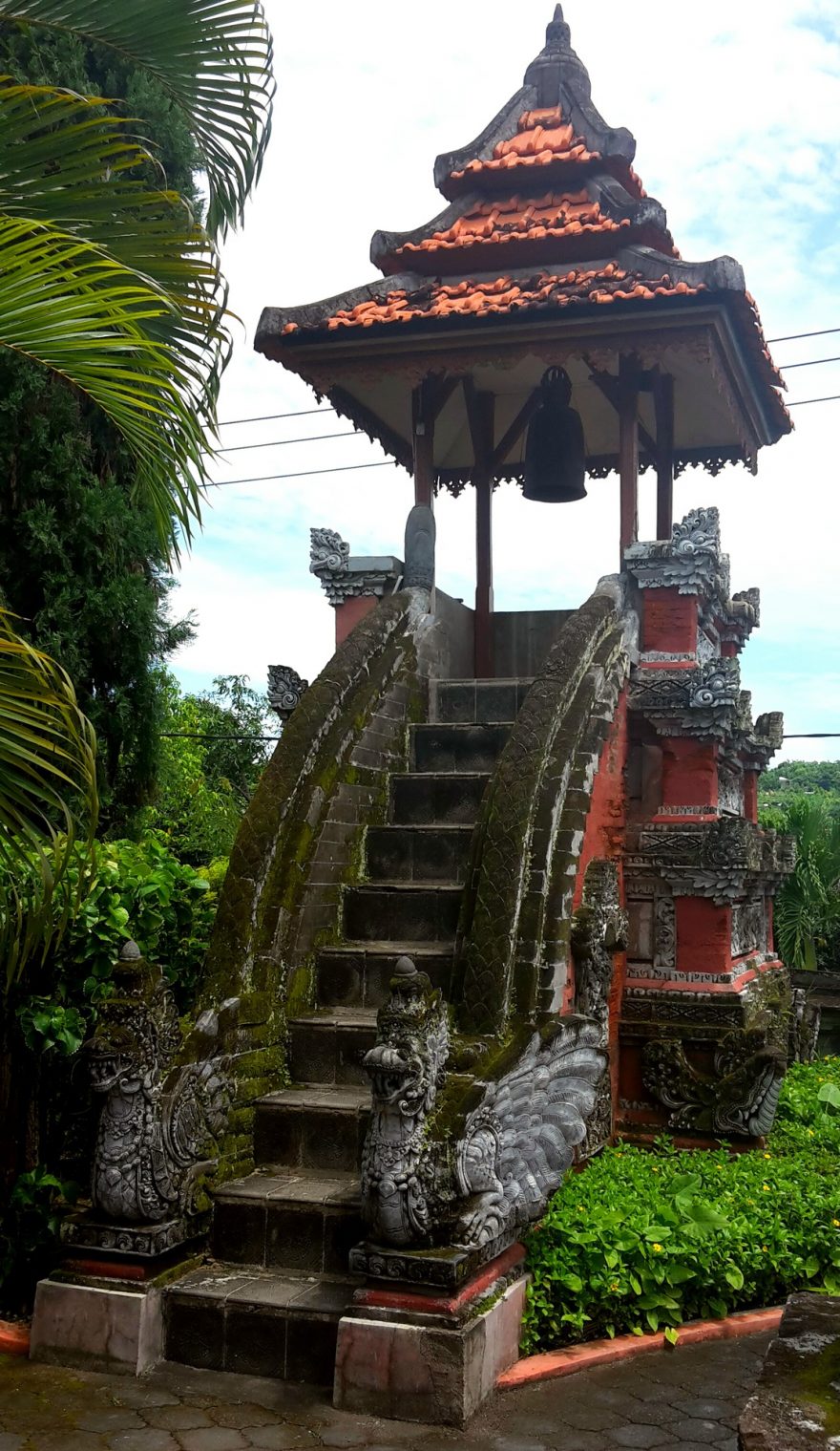 Brahma Vihara Arama – klášterní komplex, Bali, Indonésie