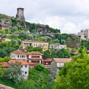 Albánská Tirana, zdroj: shutterstock.com