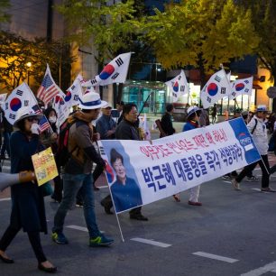 Demonstrace jsou v hlavním městě téměř na denním pořádku, naštěstí jsou ale velmi umírněné, Soul, Jižní Korea