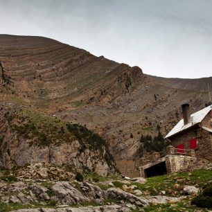 Andora nás vskutku nadchla - krásná příroda, fungující chaty a útulny, obstojné značení a upravené cesty