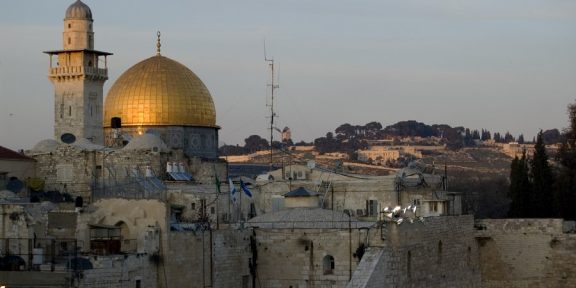 Co byste měli vědět o Izraeli, než se ho vydáte poznat