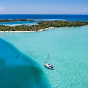 Snové kotviště v laguně atolu Maupiti