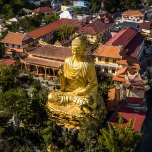 Golden Buddha Pagoda, Dalat, Vietnam