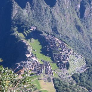 Pohled z Machu Picchu na Wayna Picchu